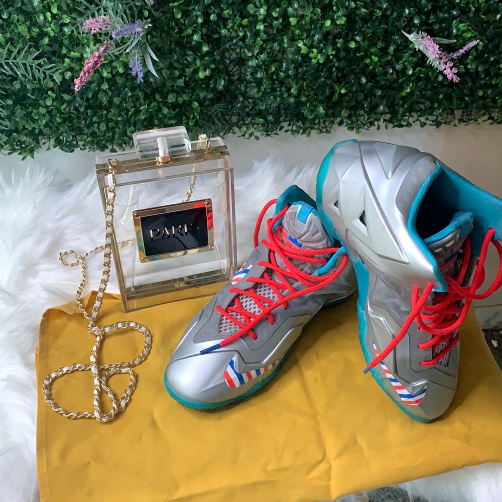 Limited Addition Lebron James Barbershop Sneaker